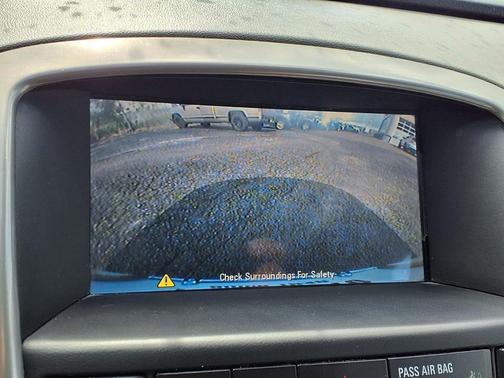 White Diamond Clearcoat 2014 Buick Verano Convenience