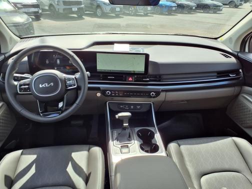2025 Kia Carnival LXS