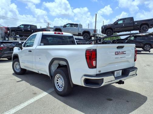 2025 GMC Sierra 1500 Pro