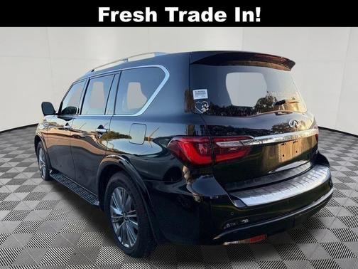 2022 INFINITI QX80 Luxe