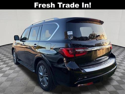 2022 INFINITI QX80 Luxe