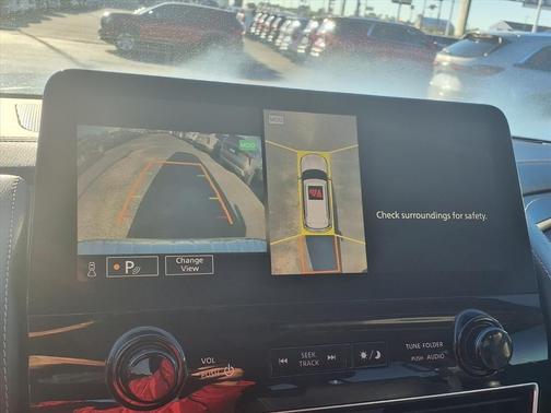 2022 INFINITI QX80 Luxe