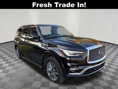 2022 INFINITI QX80 Luxe
