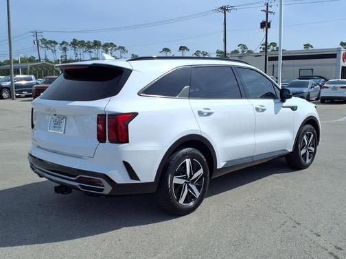 2023 Kia Sorento S