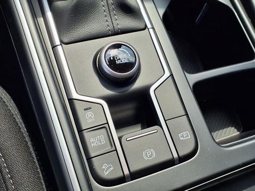 2025 Kia Sorento LX