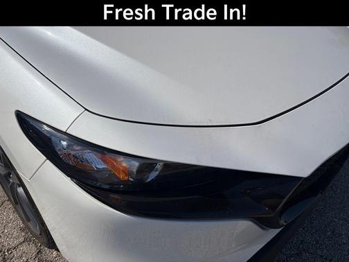 Snowflake White Pearl Mica 2019 Mazda Mazda3 FWD