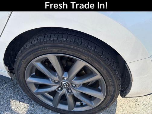 Snowflake White Pearl Mica 2019 Mazda Mazda3 FWD