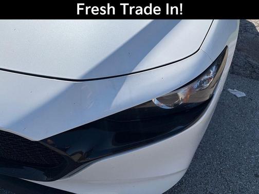 Snowflake White Pearl Mica 2019 Mazda Mazda3 FWD