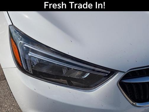 Summit White 2022 Buick Encore Preferred