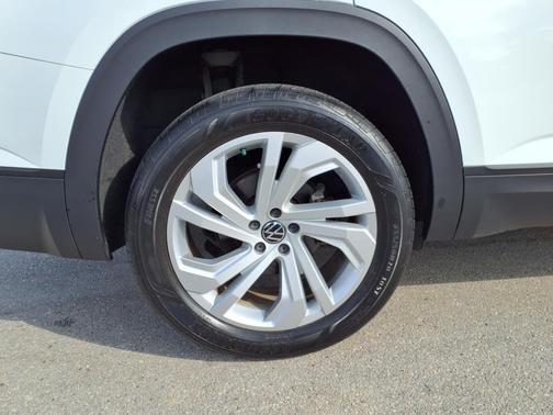 2022 Volkswagen Atlas 3.6L SE w/Technology