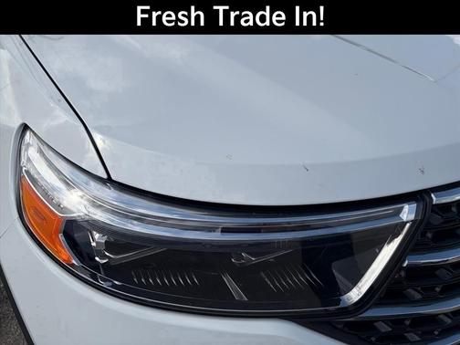 Oxford White 2021 Ford Explorer XLT