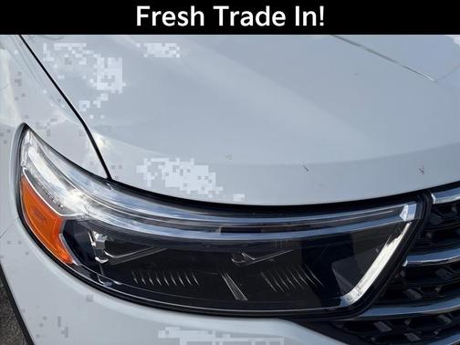 Oxford White 2021 Ford Explorer XLT
