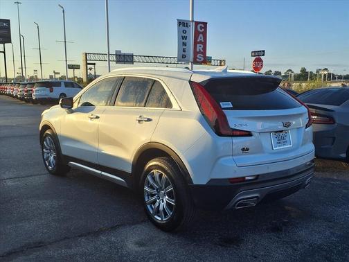 2023 Cadillac XT4 Premium Luxury