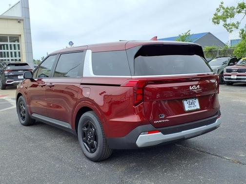 2025 Kia Carnival LXS