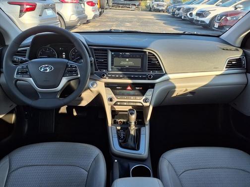 2017 Hyundai ELANTRA Limited