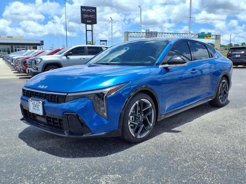 2025 Kia K4 GT-Line
