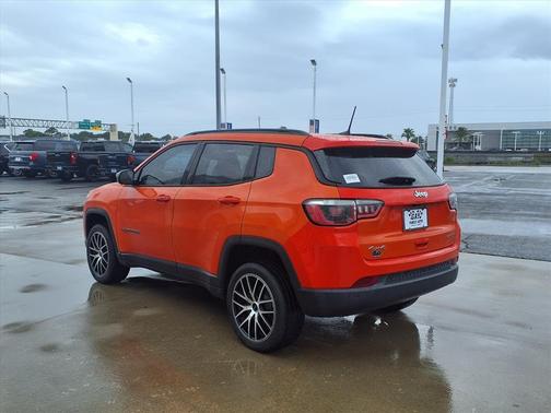 Spitfire Orange Clearcoat 2018 Jeep Compass Sport