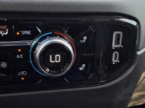 Summit White 2026 GMC Sierra 1500