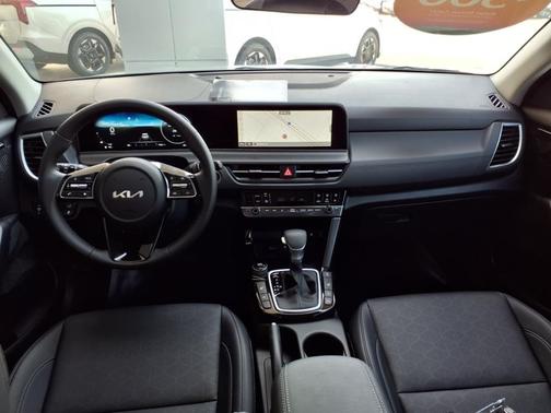 2025 Kia Seltos EX