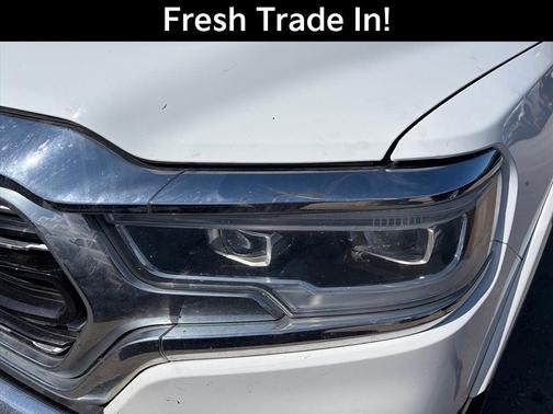 Bright White Clearcoat 2022 RAM 1500 Limited