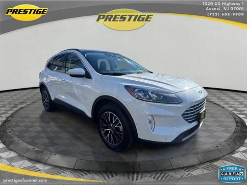 2022 Ford Escape PHEV Titanium