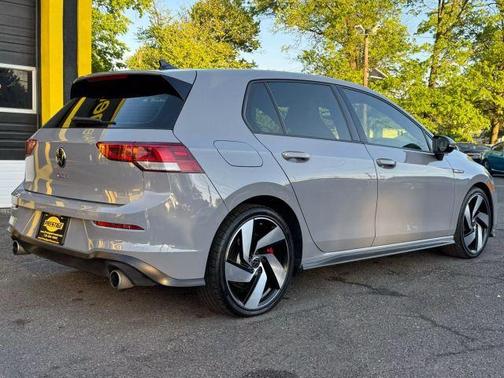 2022 Volkswagen Golf GTI 2.0T SE