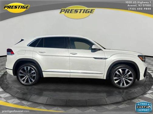 Oryx White Pearl Effect 2022 Volkswagen Atlas Cross Sport 3.6L V6 SEL Premium R-Line