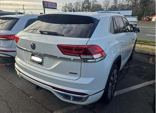 2022 Volkswagen Atlas Cross Sport 3.6L V6 SEL Premium R-Line