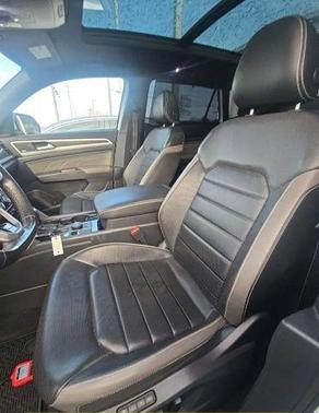 2022 Volkswagen Atlas Cross Sport 3.6L V6 SEL Premium R-Line