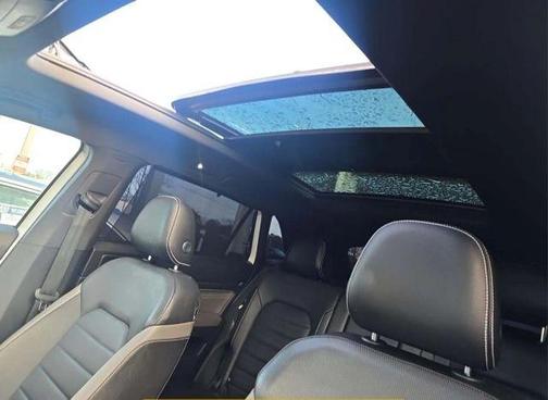 2022 Volkswagen Atlas Cross Sport 3.6L V6 SEL Premium R-Line