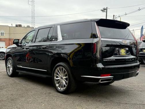 2022 Cadillac Escalade ESV Premium Luxury