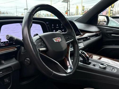 2022 Cadillac Escalade ESV Premium Luxury