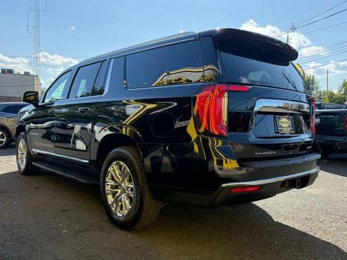 2021 GMC Yukon XL SLT