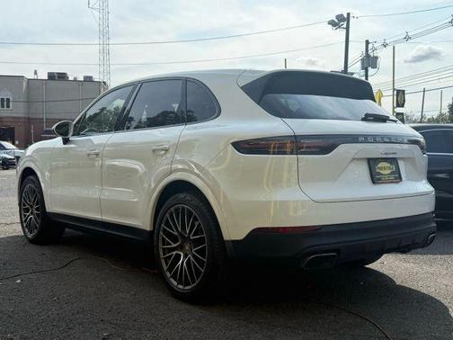 2019 Porsche Cayenne Base
