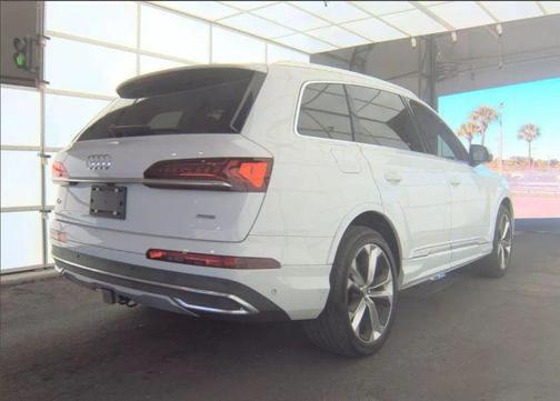 2021 Audi Q7 55 Premium Plus