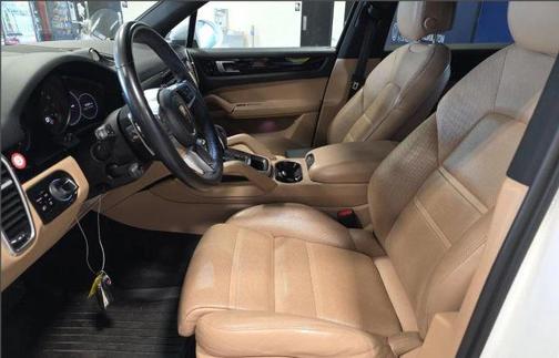 2020 Porsche Cayenne Base