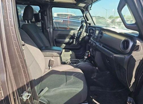2021 Jeep Gladiator Sport