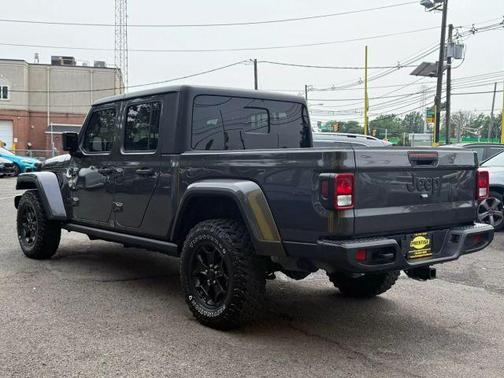 2021 Jeep Gladiator Sport