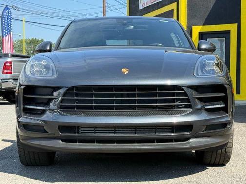 2020 Porsche Macan Base