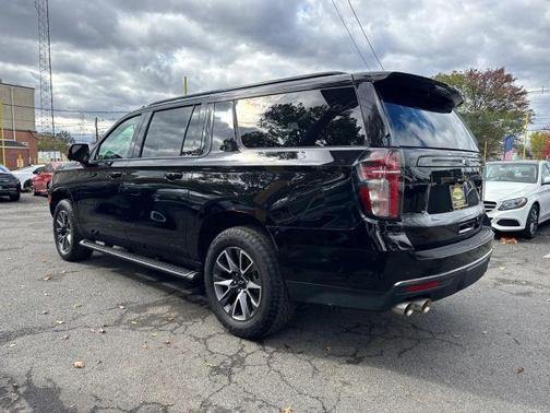 2022 Chevrolet Suburban Z71