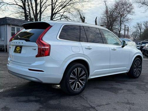 2022 Volvo XC90 T6 Momentum 6 Passenger