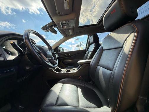 2022 GMC Acadia AT4