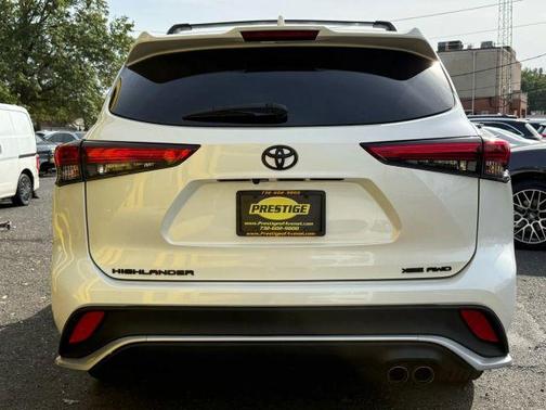2021 Toyota Highlander XSE