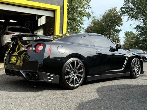 2014 Nissan GT-R Premium