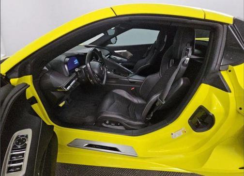Yellow 2021 Chevrolet Corvette Stingray w/2LT
