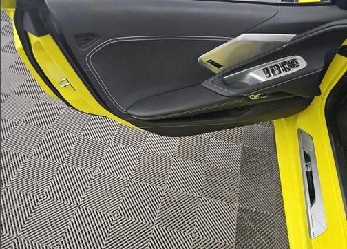 Yellow 2021 Chevrolet Corvette Stingray w/2LT