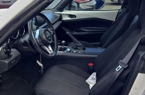 Artic White 2020 Mazda MX-5 Miata Club