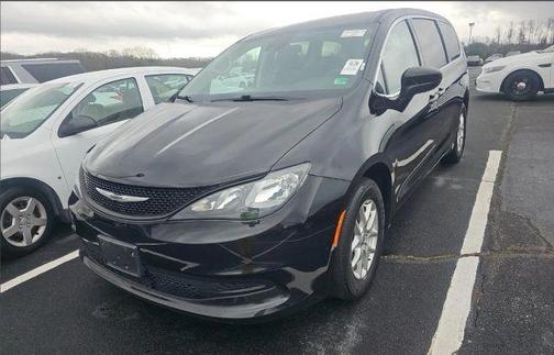 Black 2024 Chrysler Voyager LX