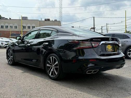 2021 Nissan Maxima SV
