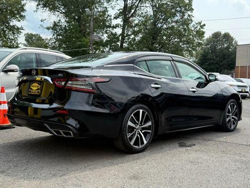 2021 Nissan Maxima SV